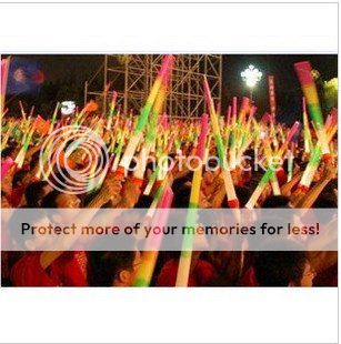 Cây cổ vũ đèn led